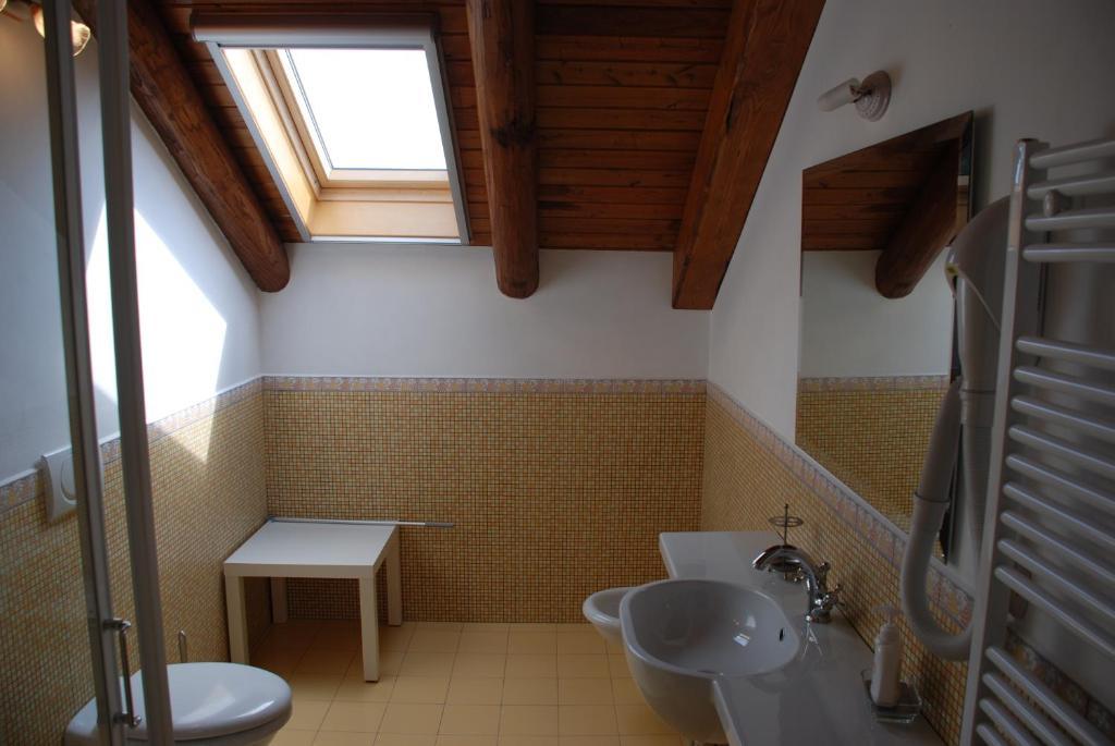 אג'רולה B&B Beata Solitudo חדר תמונה
