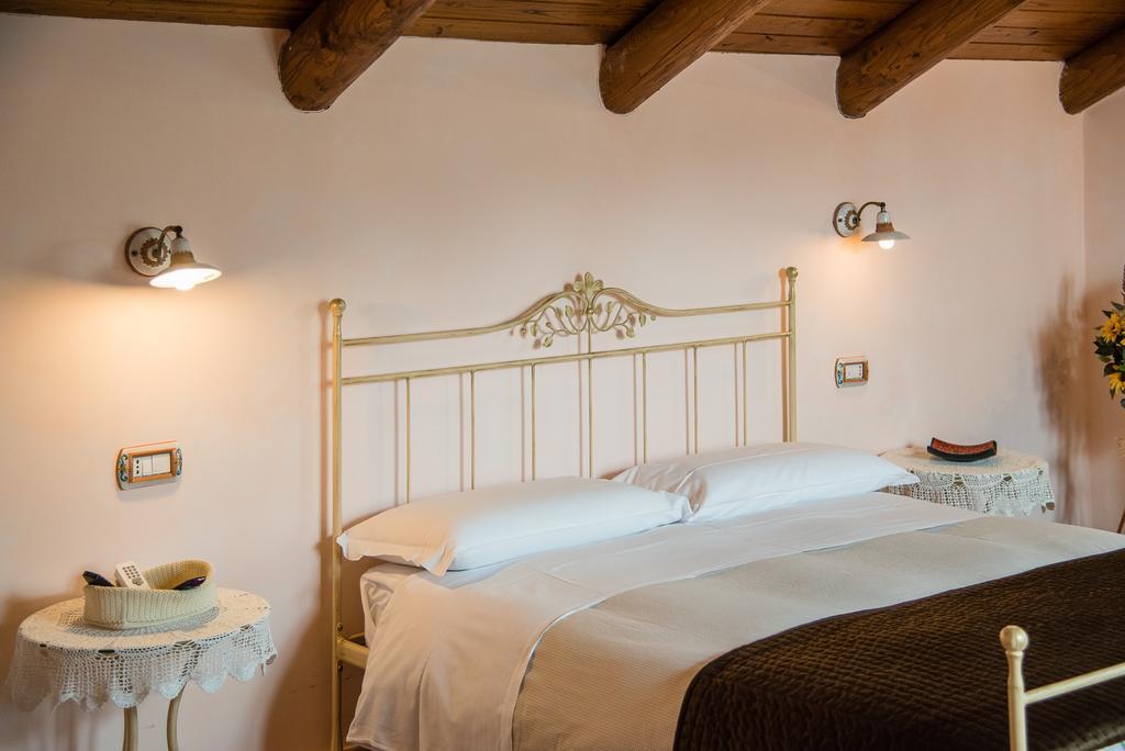 אג'רולה B&B Beata Solitudo מראה חיצוני תמונה