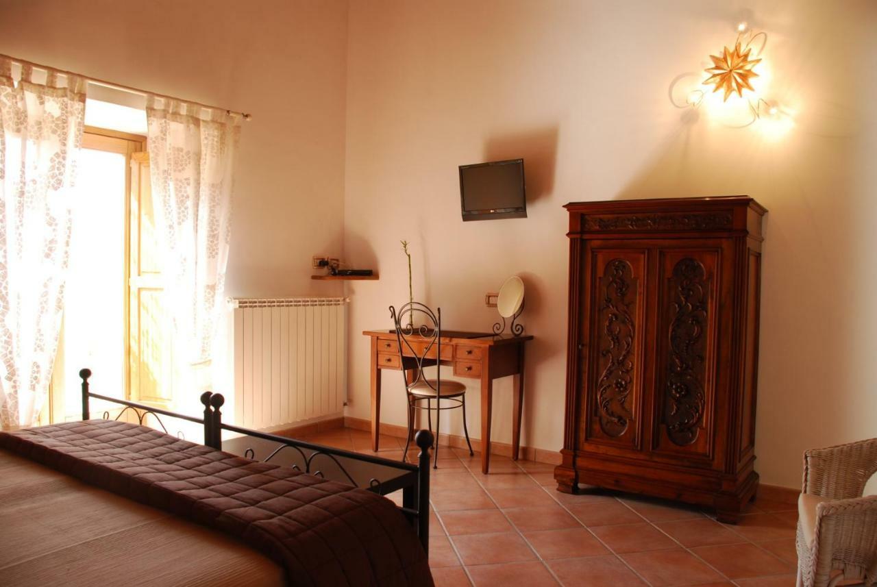 אג'רולה B&B Beata Solitudo מראה חיצוני תמונה